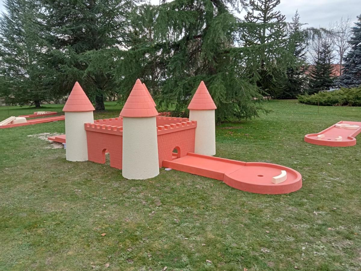 A L'Oree Du Parc Saint-Priest-des-Champs Екстер'єр фото