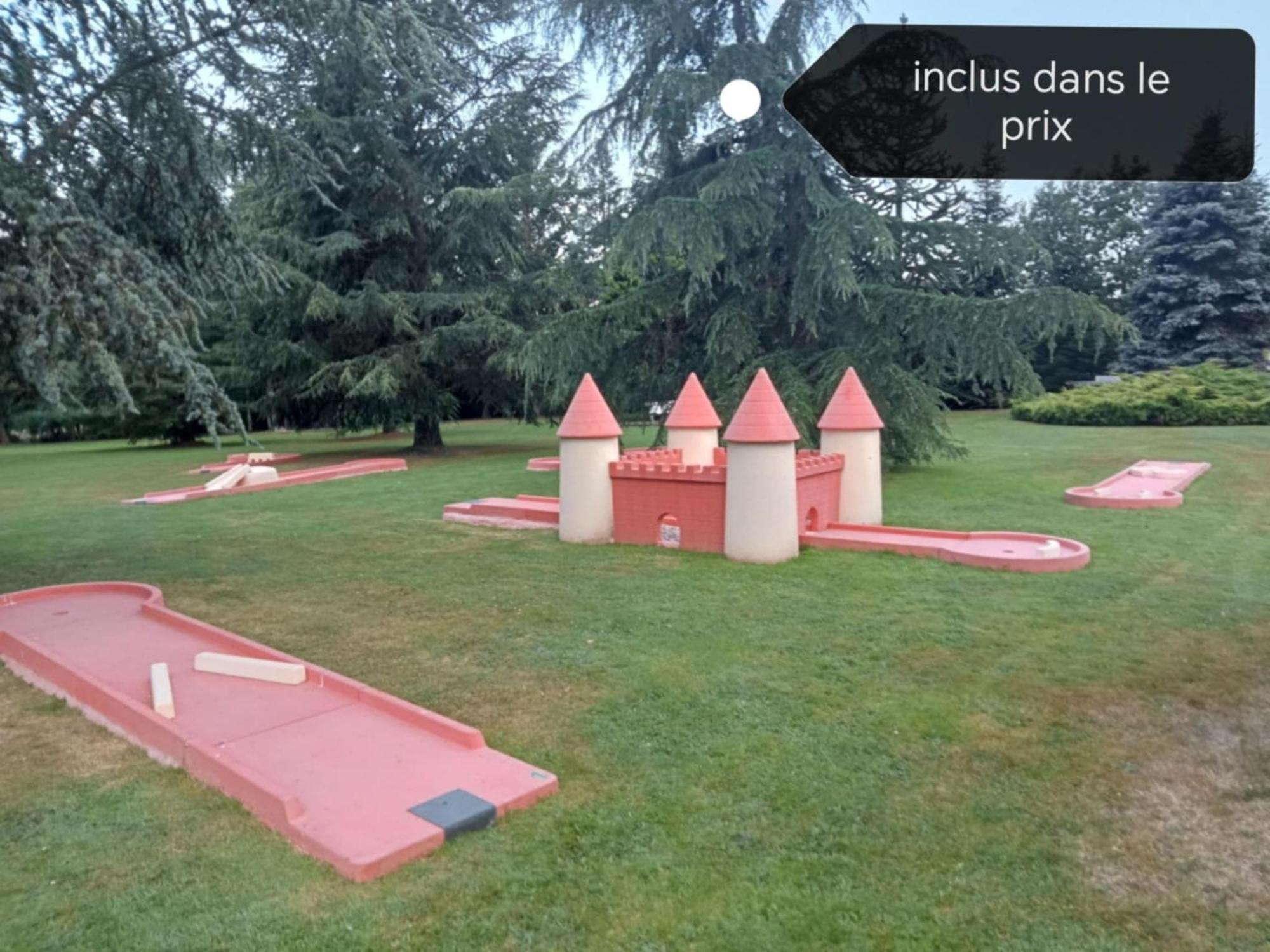 A L'Oree Du Parc Saint-Priest-des-Champs Екстер'єр фото
