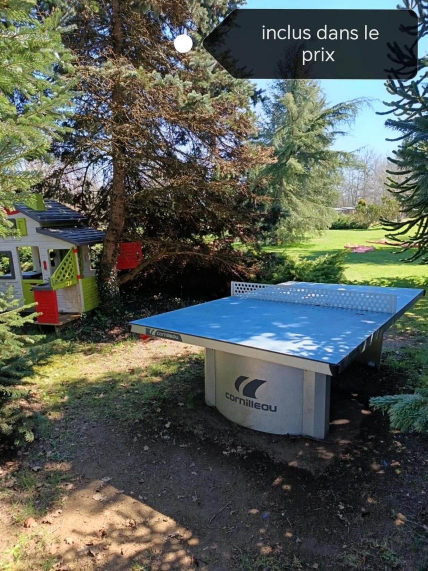 A L'Oree Du Parc Saint-Priest-des-Champs Екстер'єр фото