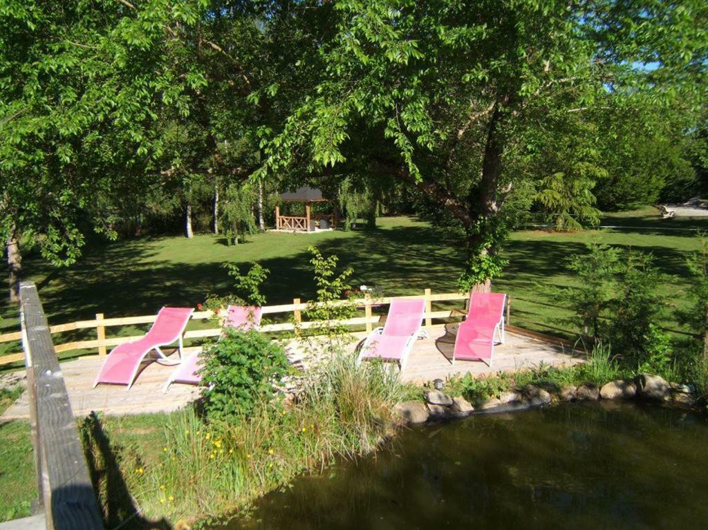 A L'Oree Du Parc Saint-Priest-des-Champs Екстер'єр фото